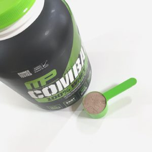 iHerb　ホエイプロテイン 　コンバット