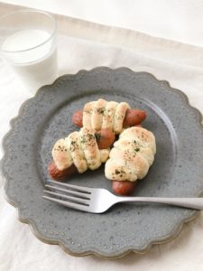 業務スーパーの材料 ウインナーロール